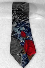 Bugatti Men  s Italian Silk Neck Tie Navy With Red Roses EUC