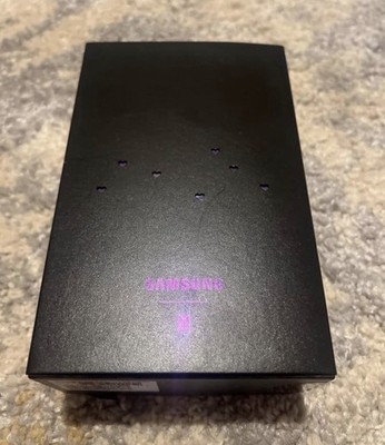 NIB samsung galaxy buds bts edition