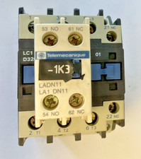 TELEMECANIQUE SQUARE D LC1 D3201,LADN11, LA4DA1E CONTACTOR
