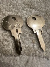 2 RE61XR PEUGEOT Ignition KEY Blank 1965-1979, RENAULT 1964-79  R10 R8 504 404