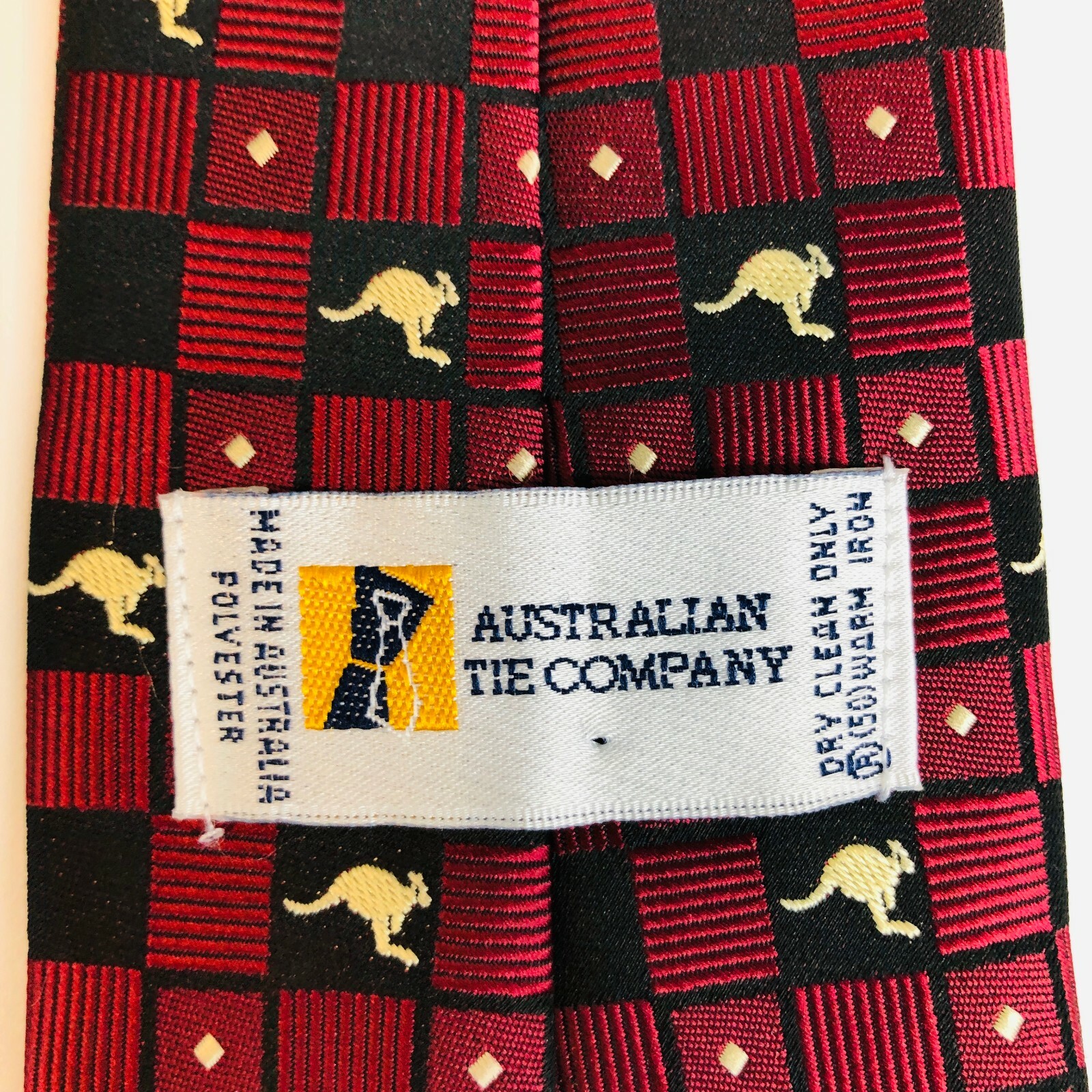Australian Tie Company Kangaroo Burgundy Black Diamon… Gem