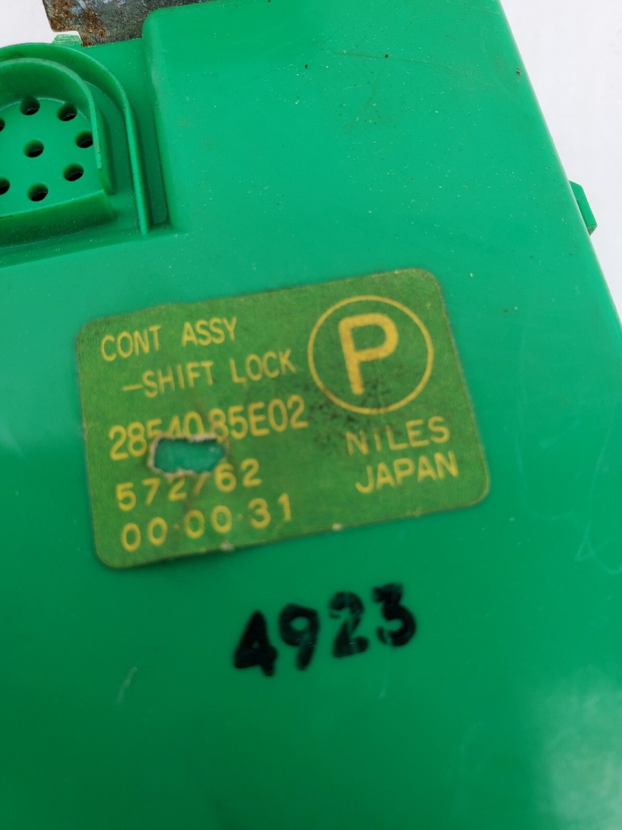 ひーくん Amazon.com: Set of 6 Fuel Injector For Nissan 300ZX 91-01