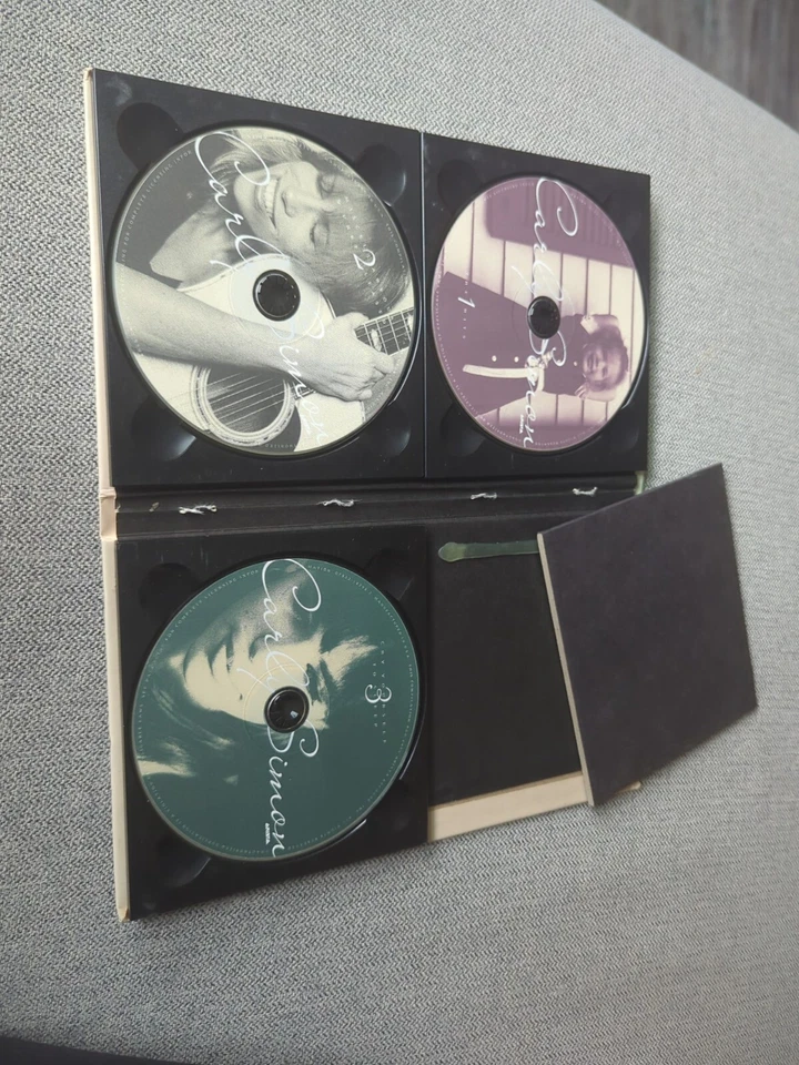 Carly Simon -Clouds In My Coffee 1965-1995 2 CD Box Set Foto 3 de 3