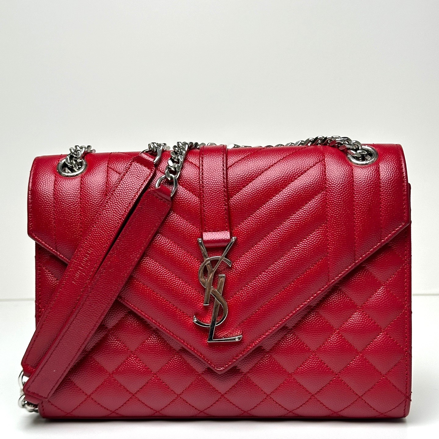 Borsa a tracolla Saint Laurent Matelassé Monogram Mix busta rossa