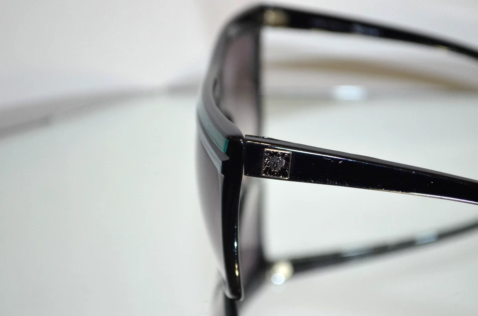 BEAUTIFUL Anne Klein "For Riviera" Italy Sunglasses Black/Turquoise Silver Logo - Image 3 of 4