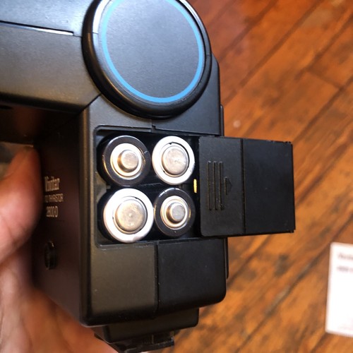 Vivitar 2800-D Auto Thyristor Mount Camera Flash Users Manual - Picture 5 of 6