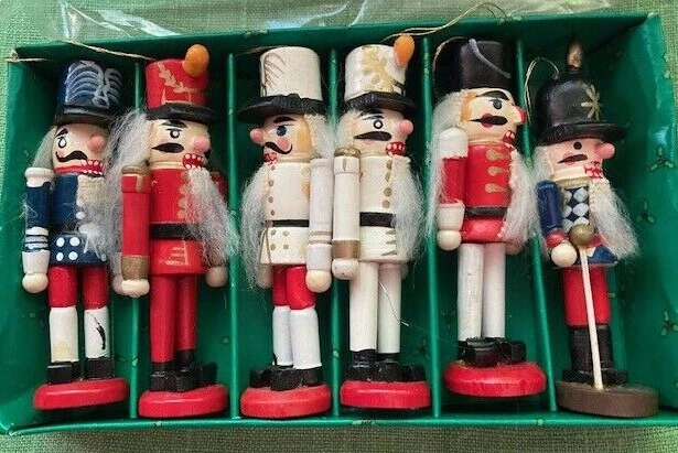Vintage nutcracker shop set