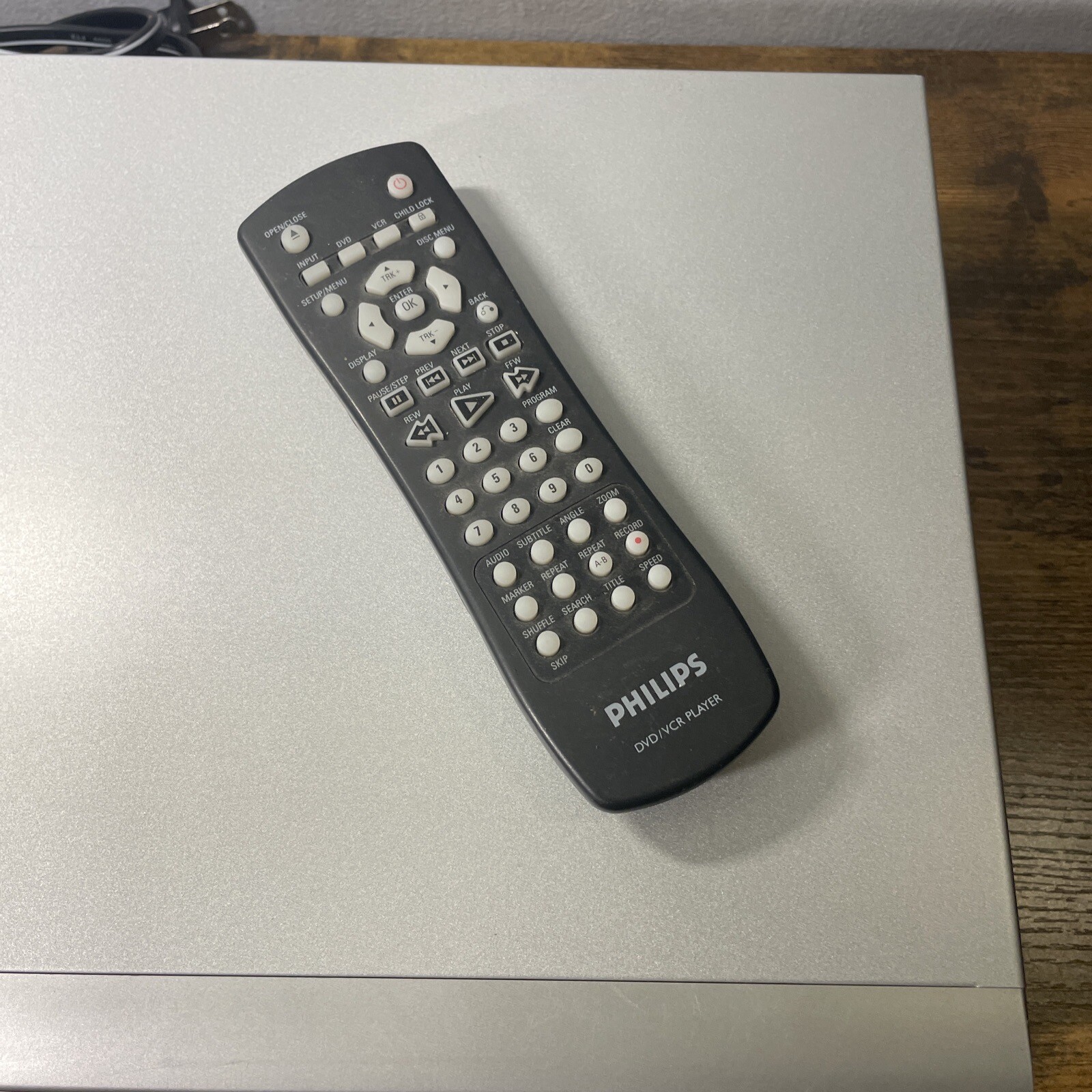 Philips DVD VCR VHS Combo Player HiFi Progressive Scan DVP3340V/17 with