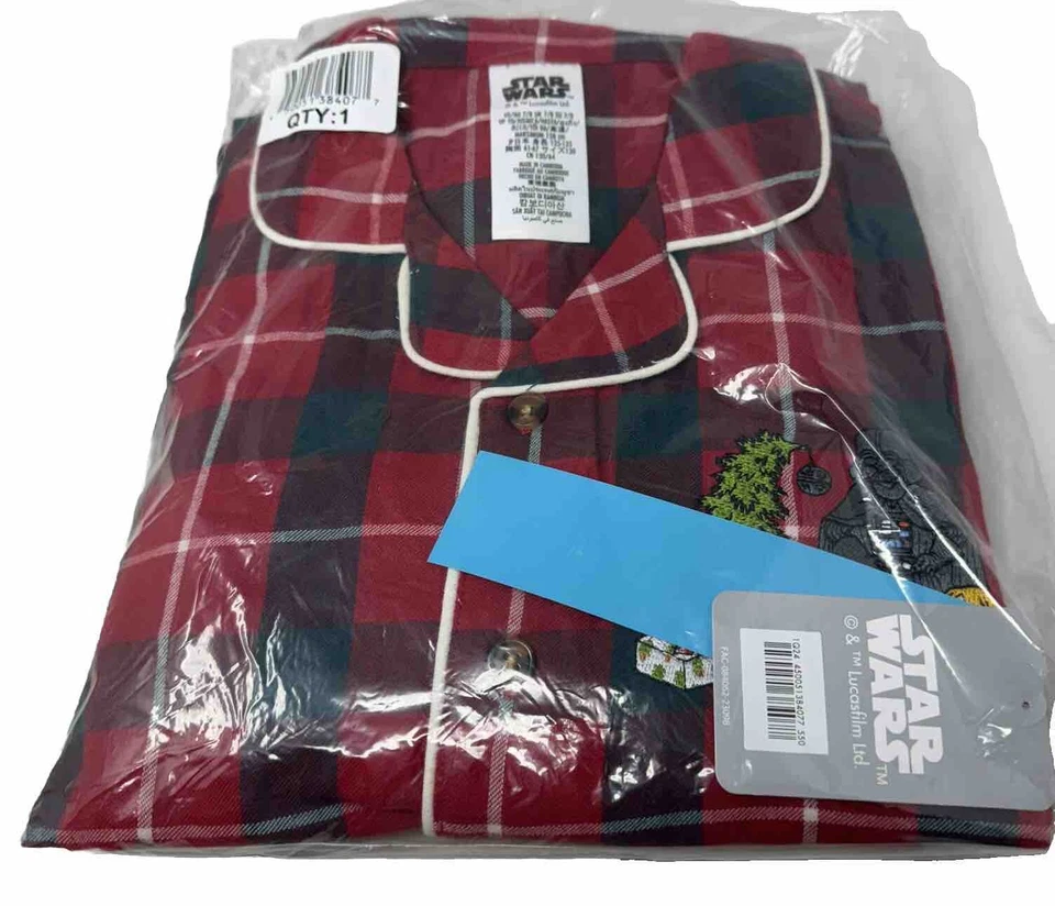 Starwars Disney Christmas PJ Size 9/10 - Image 2 of 4