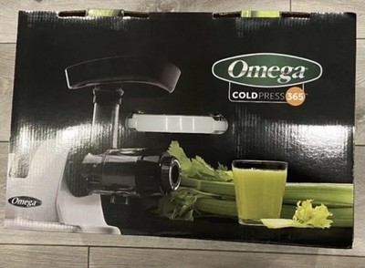 OMEGA MM900HDS Low Speed Masticating Celery Juicer - Silver