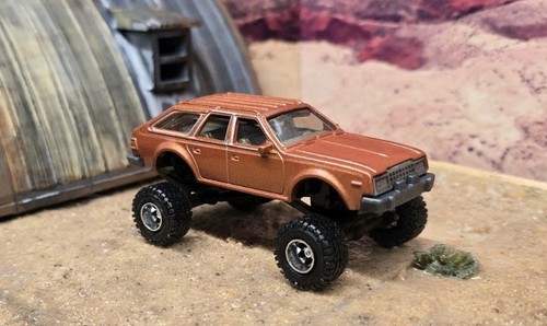 Aquila AMC sollevata 1/64 4x4 luce verde mondo automatico - Foto 1 di 2