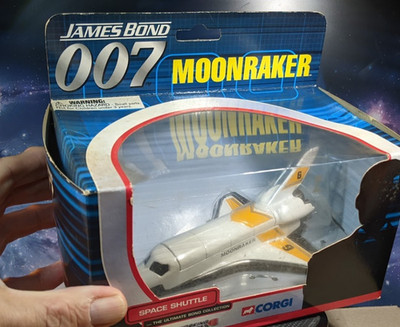 Corgi Ultimate Bond. Moonraker Space Shuttle. Brandneu im Karton 2002