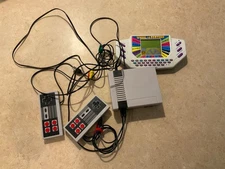 Retro NES Bit System 620 Games & Wheel of Fortune Tiger Handheld System - Works 