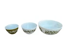 Vintage Pyrex Spring Blossom Crazy Daisy Mixing Bowl Set 401 402 404 3 Piece