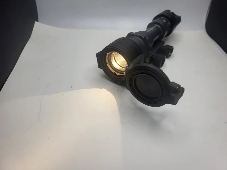 Surefire M951 Mounted Flashlight With Light Cover - Image 4 of 4