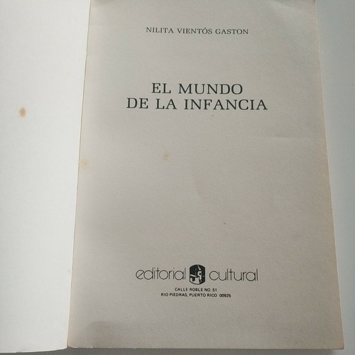 El Mundo De La Infancia por Nilita Vientos Gaston  PB #3379 - Picture 3 of 3