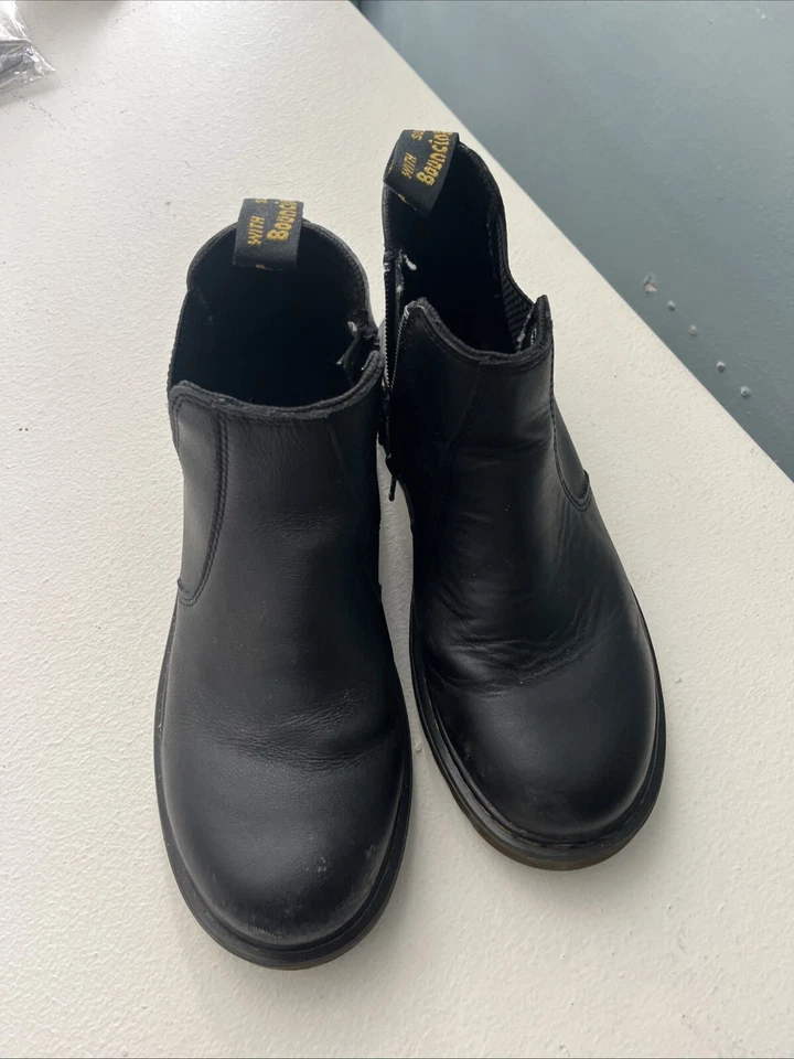 Dr. Martens 2976 Y Quad FL Black Boots size USM 5  USL 6 - Image 4 of 4