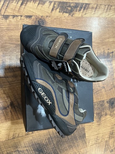BNIB Geox Boys Shoes Size 5US/37EU - Picture 3 of 5