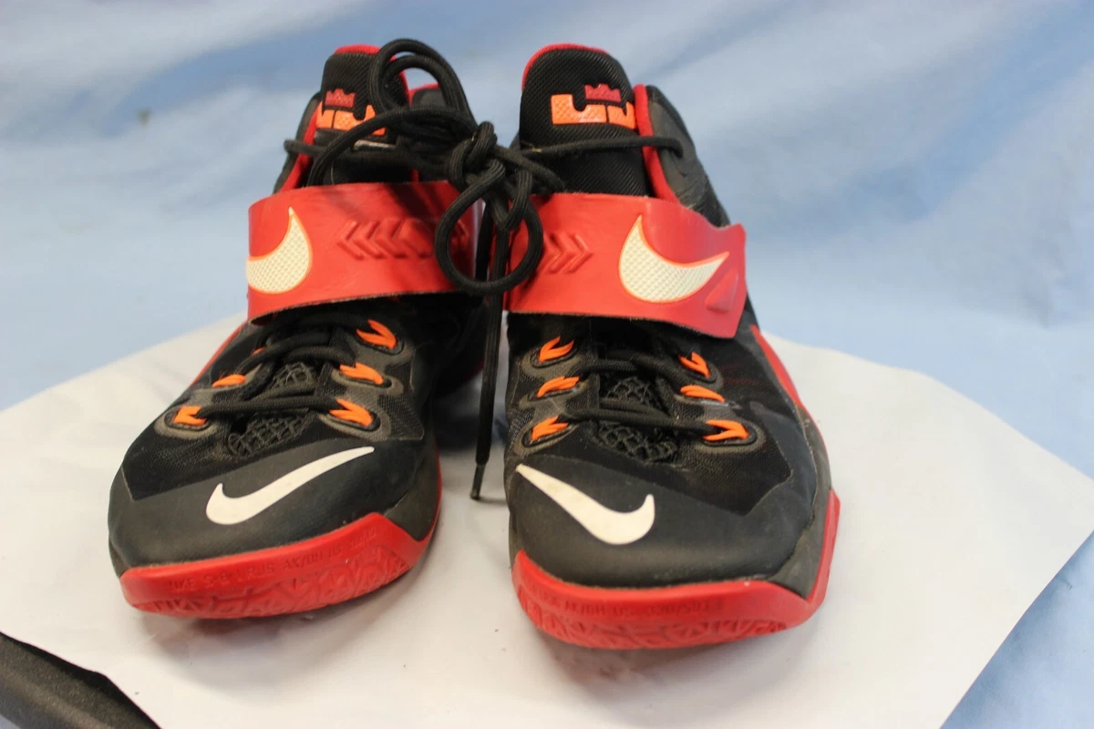Lebron nike store shoes 219