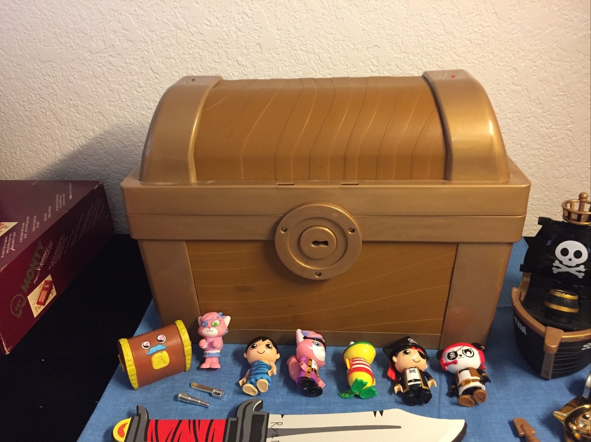 Treasure Chest Ryan's World Giant Egg Target Ryan's Toy