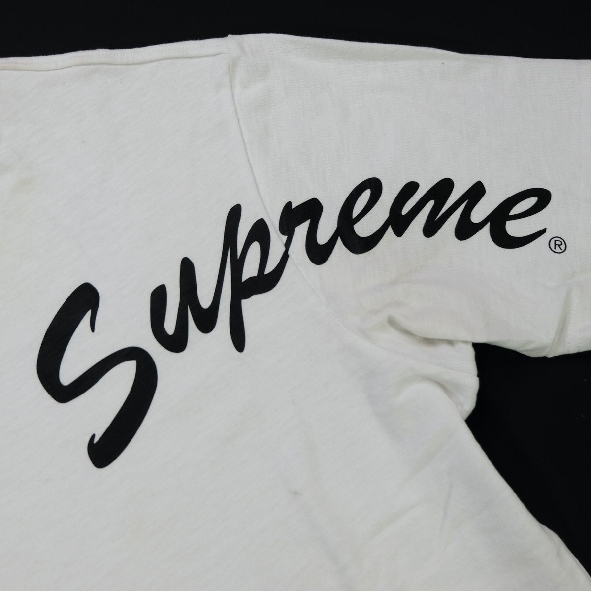 Rare SUPREME FW20 2020 Shoulder Arc Spell Out T Shirt Rare SUPREME FW20 2020 Shoulder Arc Spell Out T Shirt