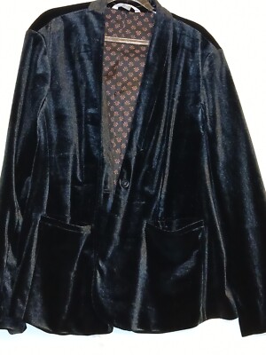 Women Old Navy velvet jacket with one button and two pockets' sizes 2X 