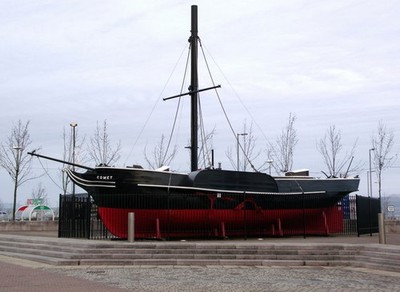 Photo A2 PS Comet replica at Port Glasgow A full scale replica of Henry  c2011