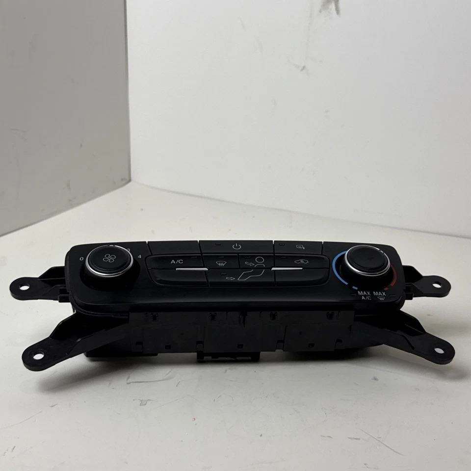 2022 FORD TRANSIT CONNECT AC HEATER CLIMATE CONTROL PANEL KT1T-19980-LAC OEM￼ - Image 2 of 4