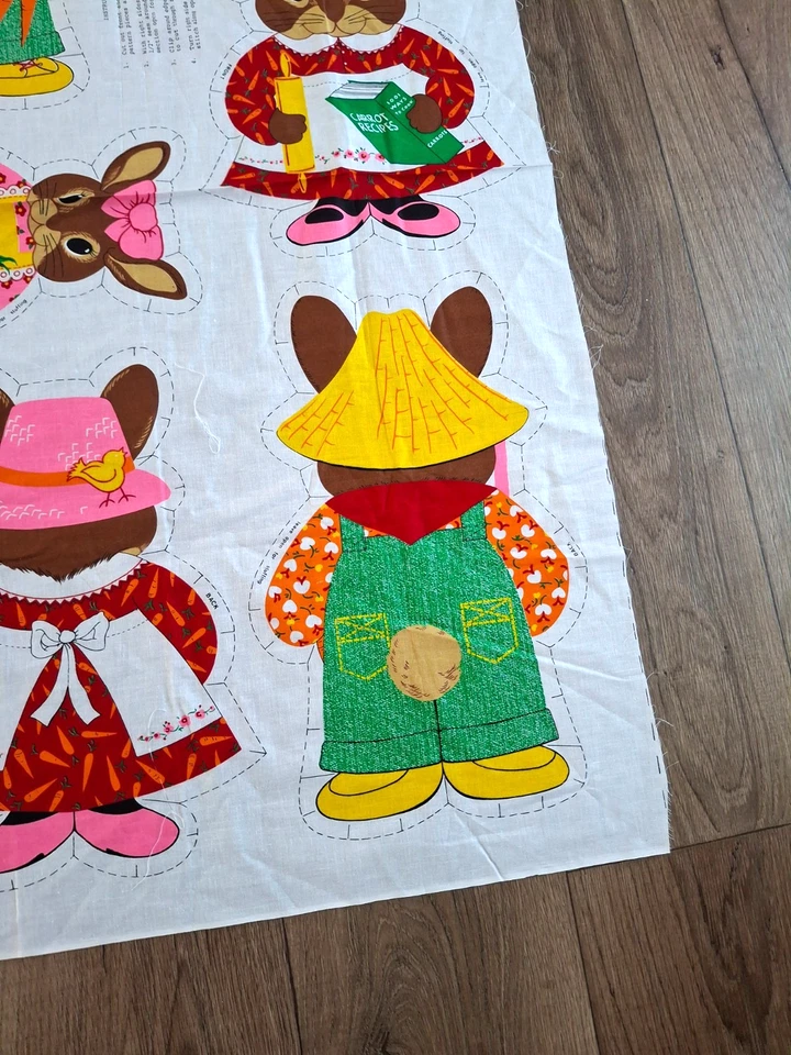 Mono de Colección Bunny Hop Family Farmer Patrón Cortar y Coser Zanahoria Cranston Pascua Foto 4 de 4