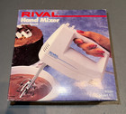 vintage NOS NIB Rival 3 speed hand mixer white model number 437 — photo 2