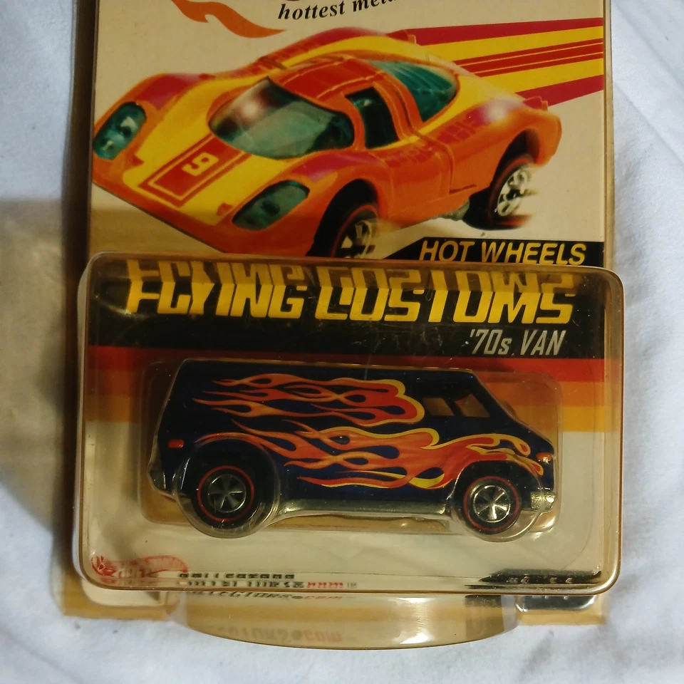 Hot Wheels 70s Van Flying Customs RLC Red Line Club Car 04790/12500 azul Foto 2 de 4