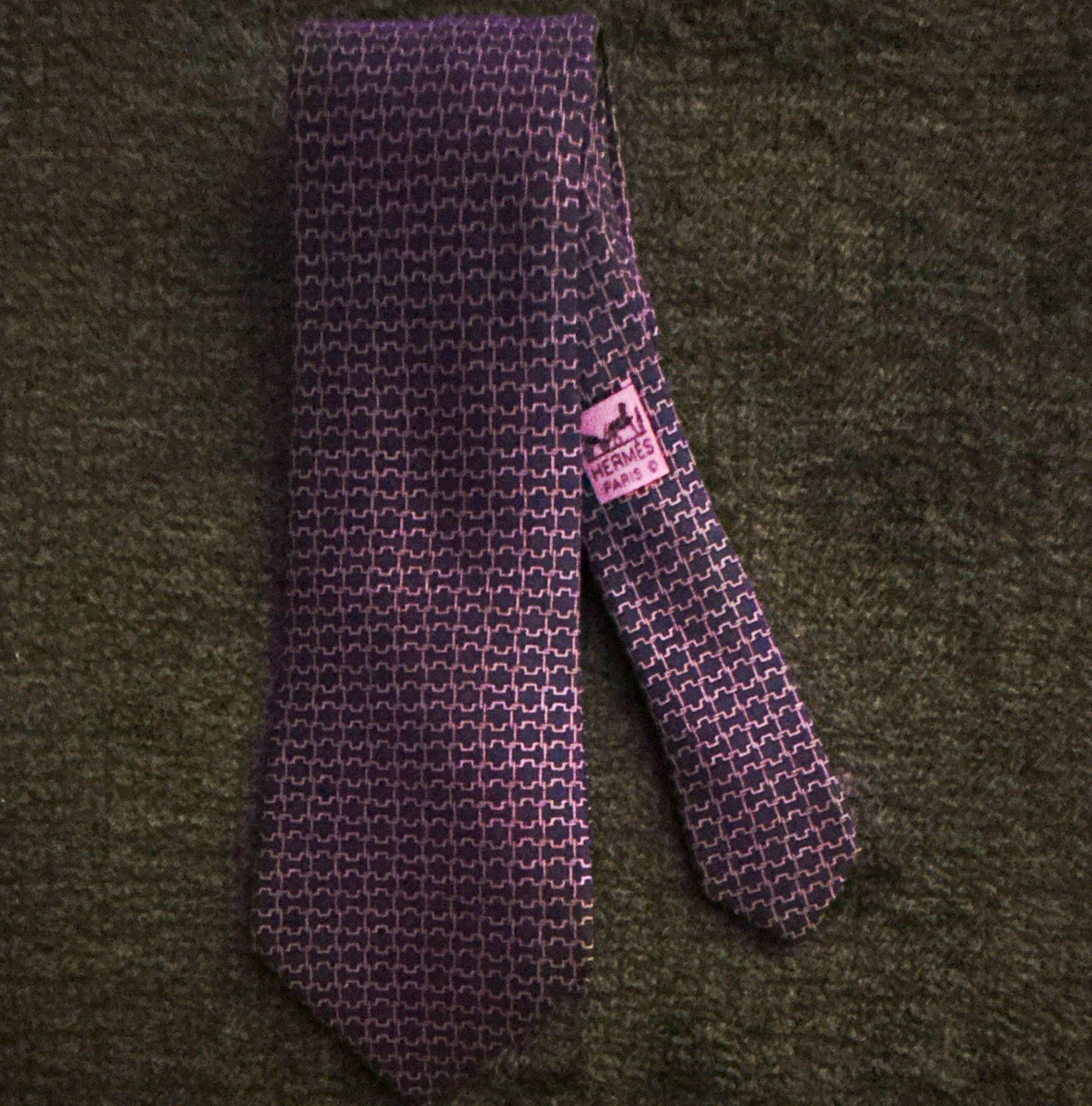 25+ HERMÈS Geometric 100% Silk Ties for Men for sale | Updated Oct