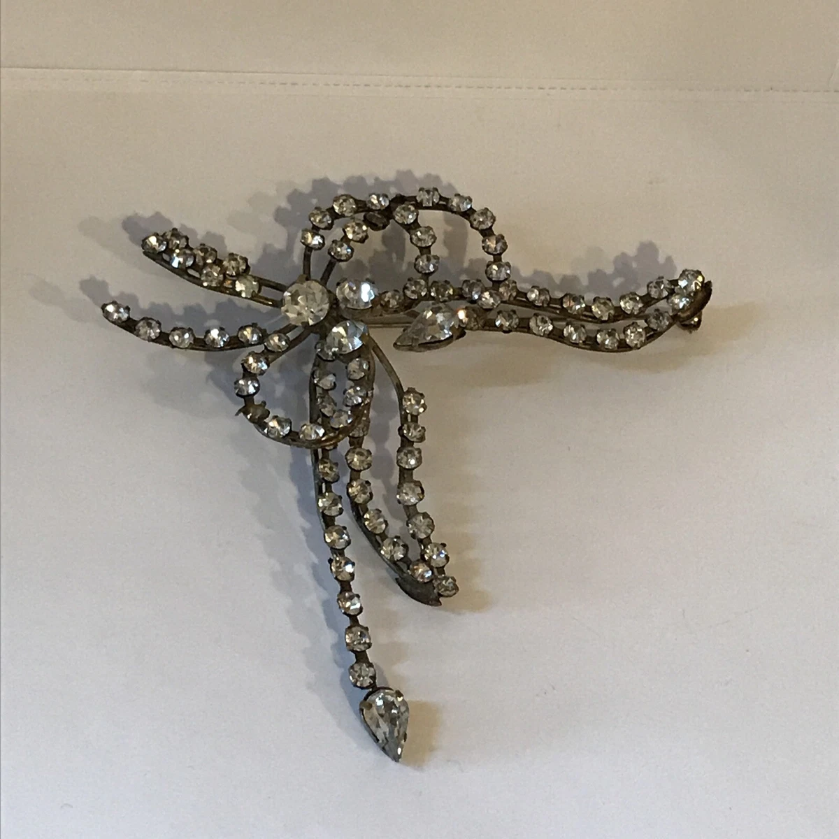 Vintage austrian crystal brooch outlet