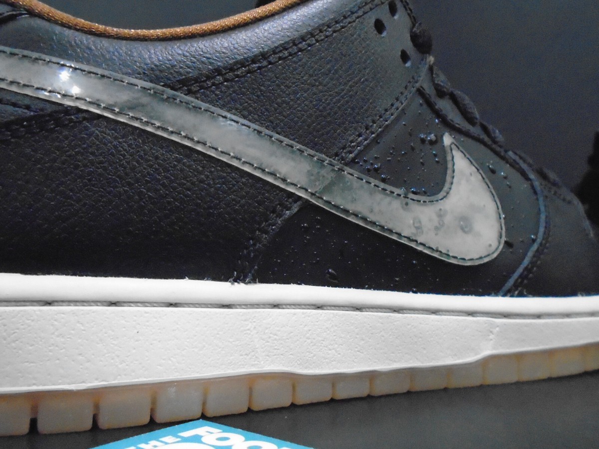 sb dunk black rain