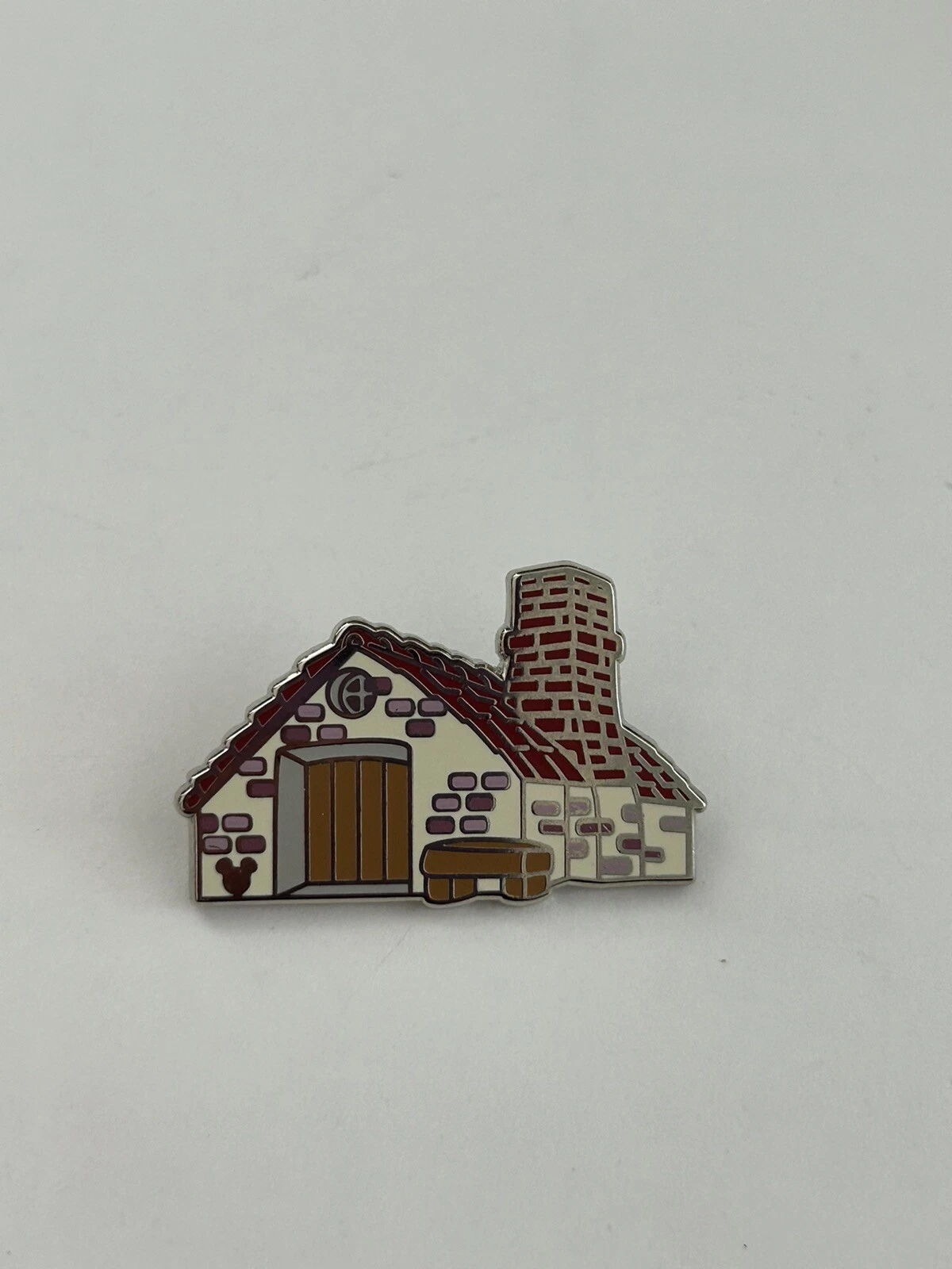 DISNEY PIN - DL - House of Bricks - Little Pigs - Hidden Mickey 2019