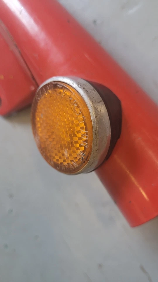 原始设备制造商本田 CT90 K2/ K3 左前叉盖 51606-102-000 1970-1971 — 第 3/4 张图片