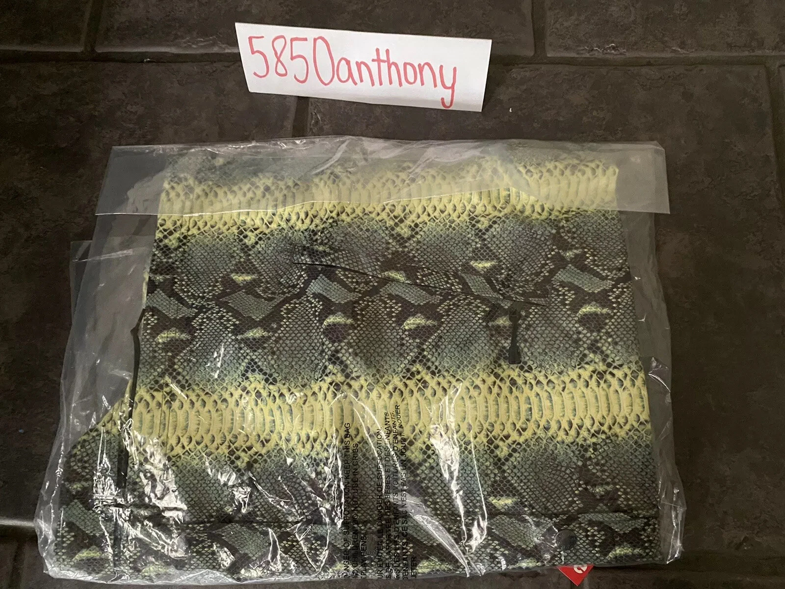 Grand serpent collé vert de mer Supreme TNF