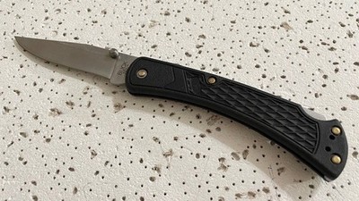 Buck 110USA Slim Black Handle Folding Pocket Knife Plain Blade Lockback- - - -