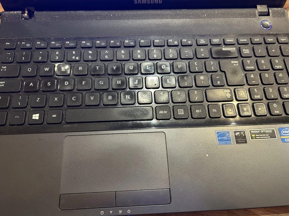 Samsung Laptop NP300E5C PC Notebook 2.4 6gb RAM 15.5” Windows 7 Funzionante - Immagine 3 di 4