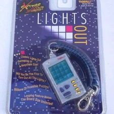 Tiger Electronics Extreme Chain Games Lights Out Mini VINTAGE 1998 SEALED NEW