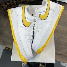 Preços baixos em Nike Kobe Bryant x Air Force 1 Low Lakers Preços baixos em Nike Kobe Bryant x Air Force 1 Low Lakers