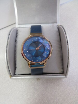 Elixa Watch 38mm Gold Tone E117 - L477 Blue Dial With Crystals. Original Strap.