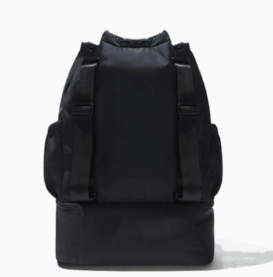 Beyond Yoga Convertible Gym Bag Backpack Workout Minimalist Casual Beyond Yoga Convertible Gym Bag Backpack Crossbody Black  main image 2