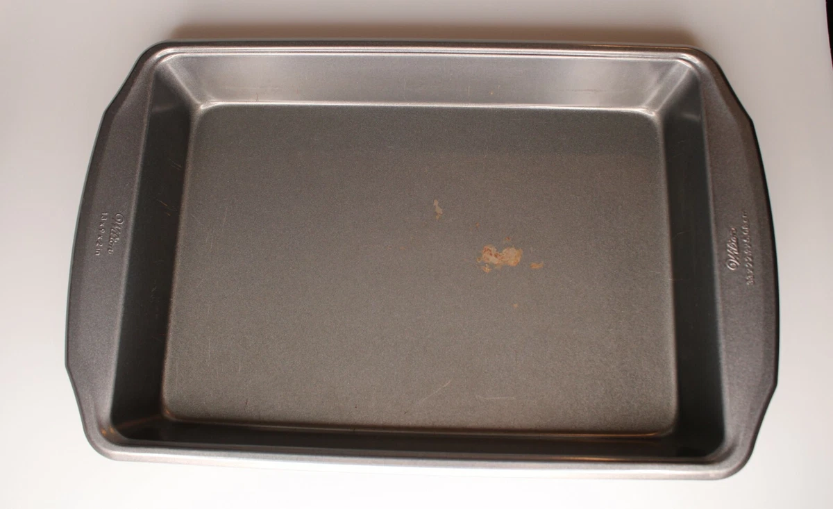 Wilton 13x9x2 Cake Pan Non-Stick Oblong Baking C