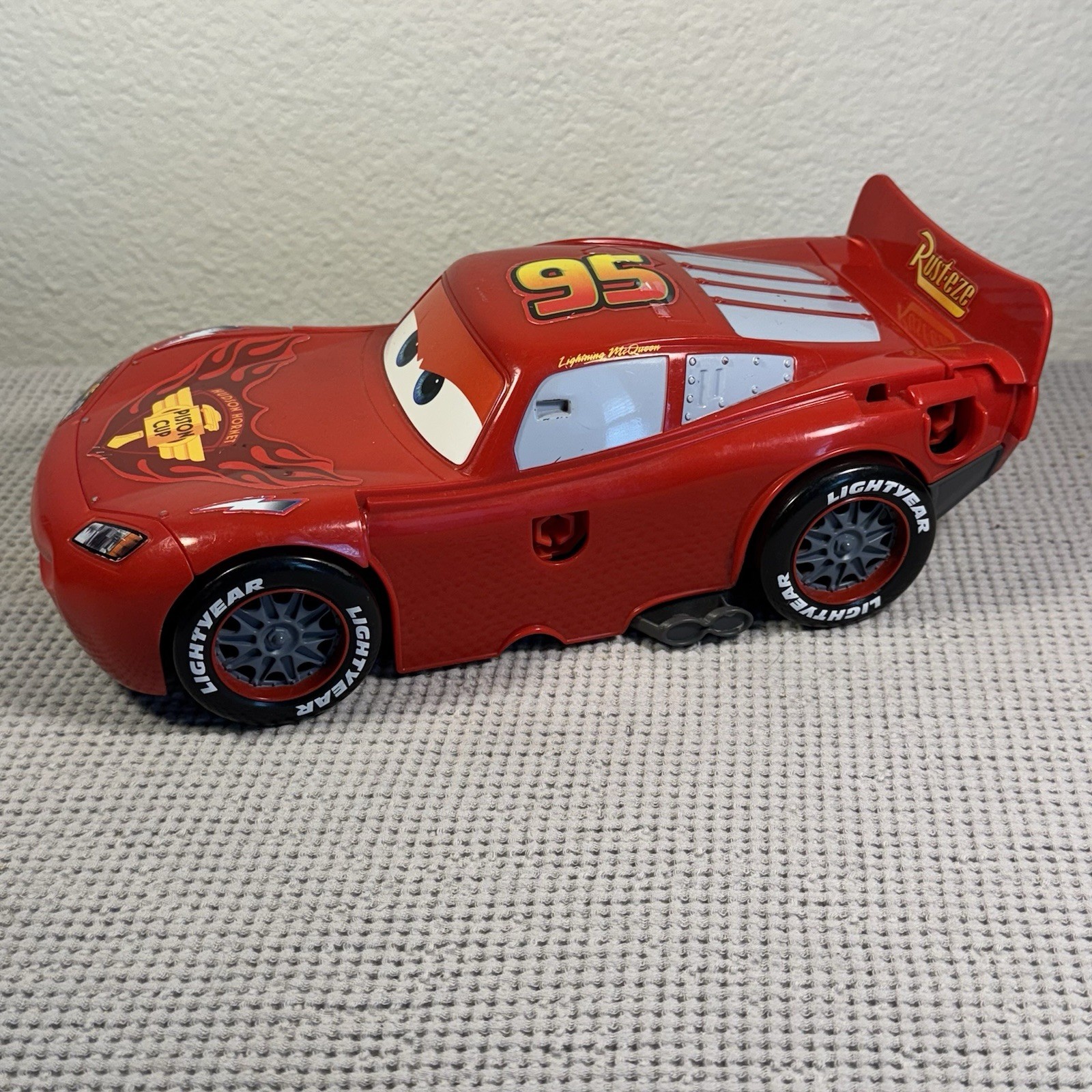 Picture 3 of 9