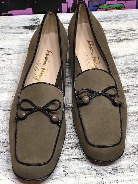 ferragamo womens loafers sale