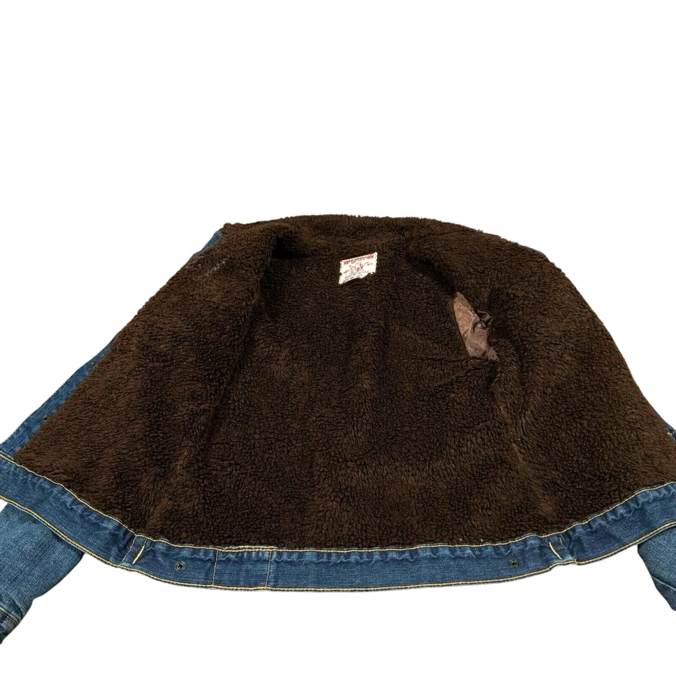Chaqueta de mezclilla True Religion forrada de sherpa polar talla S/M (aprox) Foto 2 de 4