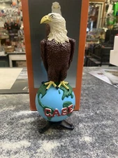 SpecCast 8-INCH TALL *CASE* EAGLE ON GLOBE Statue NIB