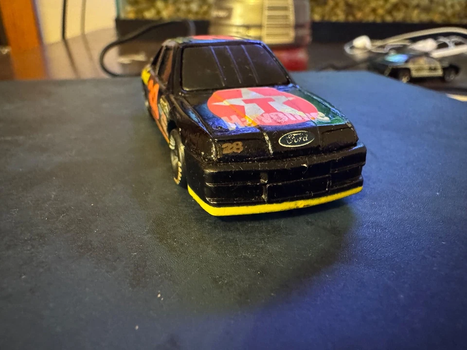 NASCAR 28 1991 fundido a presión suelto Davey Allison Foto 2 de 4