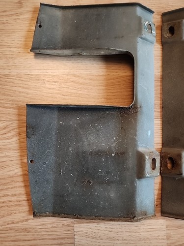 1968 CADILLAC DOOR JAM HINGE COVERS PAIR - Foto 5 di 12